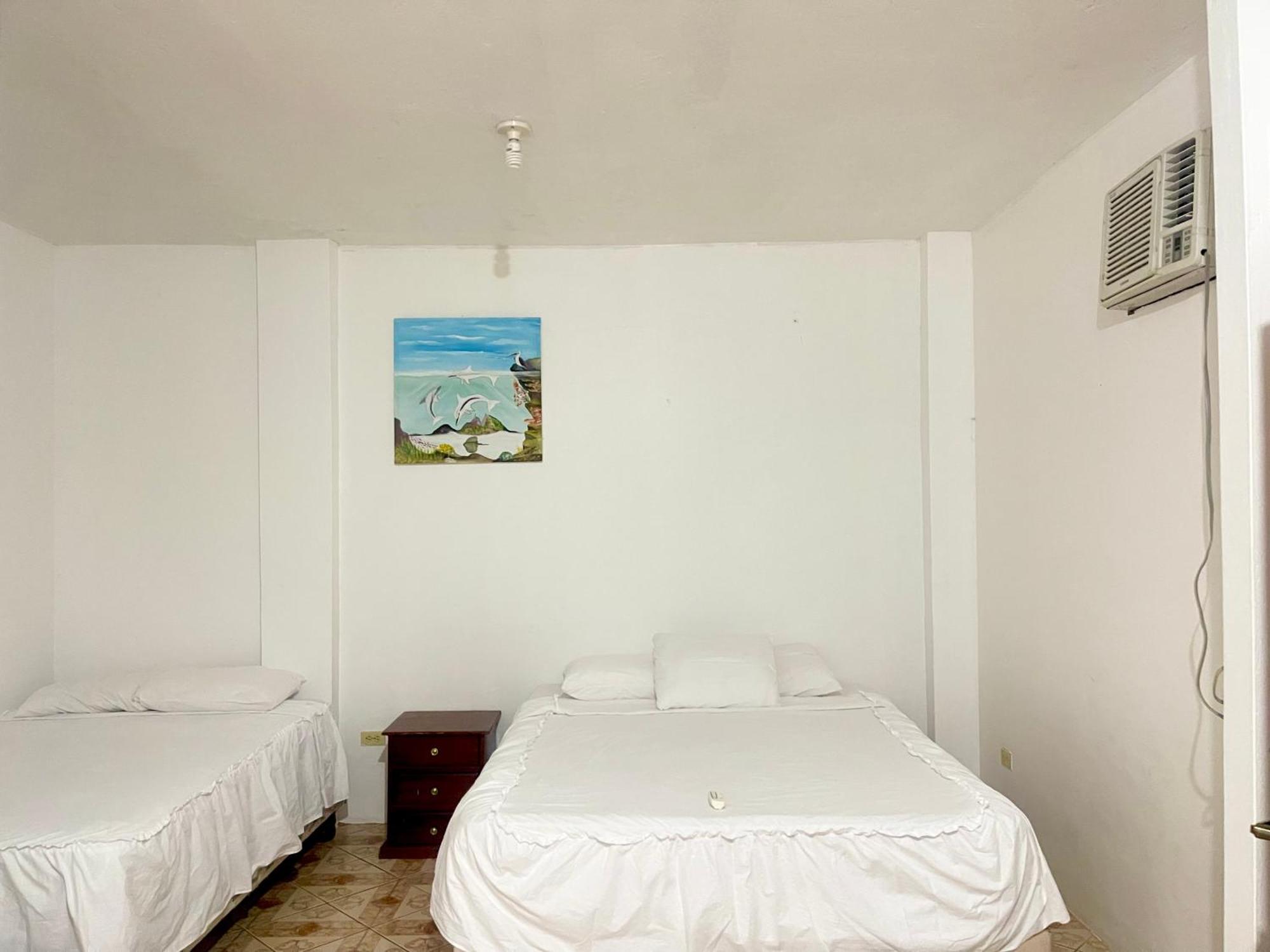 Hostal Vista Al Mar Hotel Puerto Baquerizo Moreno Exterior photo